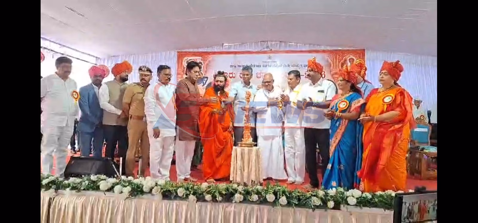 ಬೆಳಗಾವಿ: ಕಿತ್ತೂರು ಚನ್ನಮ್ಮ ಉತ್ಸವ-2026ಕ್ಕೆ ಅದ್ಧೂರಿ ಚಾಲನೆ ನೀಡಿದ ಸಚಿವ ಸತೀಶ್ ಜಾರಕಿಹೊಳಿ