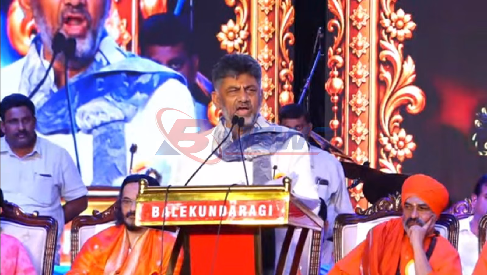 ಕಿತ್ತೂರು ಉತ್ಸವ ಸಮಾರೋಪಕ್ಕೆ ಡಿಕೆಶಿ ಭಾಗಿ: ಸತೀಶ್ ಜಾರಕಿಹೊಳಿ, ಸವದಿ ಗೈರು
