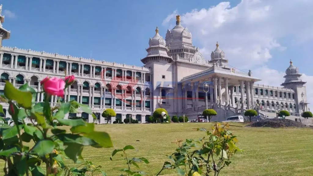 ಬೆಳಗಾವಿ ಸುವರ್ಣ ವಿಧಾನಸೌಧದಲ್ಲಿ ಡಿಸೆಂಬರ್ 7ರಿಂದ ವಿಧಾನಮಂಡಲ ಚಳಿಗಾಲದ ಅಧಿವೇಶನ: ರಾಜ್ಯ ಸರ್ಕಾರ ನಿರ್ಧಾರ